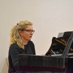 Anna-Maria Haas, stellvertretende Musikschulleiterin der Musikschule der Verbandsgemeinde Nieder-Olm