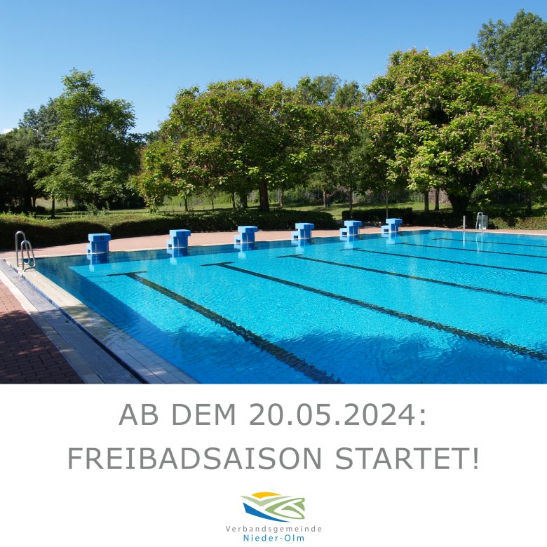 Auf dem Foto ist ein Becken des Rheinhessen-Freibads zu sehen. Unten im Bild steht geschrieben, dass das Freibad ab dem 20.05.2024 öffnet.